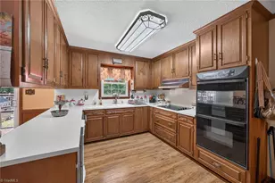 6726 Branson Mill Rd, Pleasant Garden, NC 27213 - Photo 9