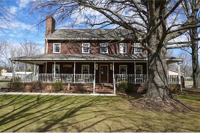 1509 Rankin Rd Greensboro Nc 27405 Mls 1013045 Coldwell Banker