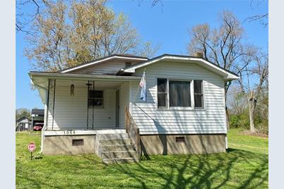 1044 Stemp Everhart Road - Photo 1
