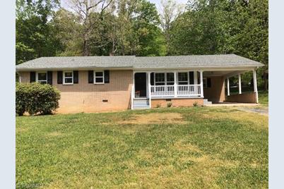 330 Greenvale Road - Photo 1