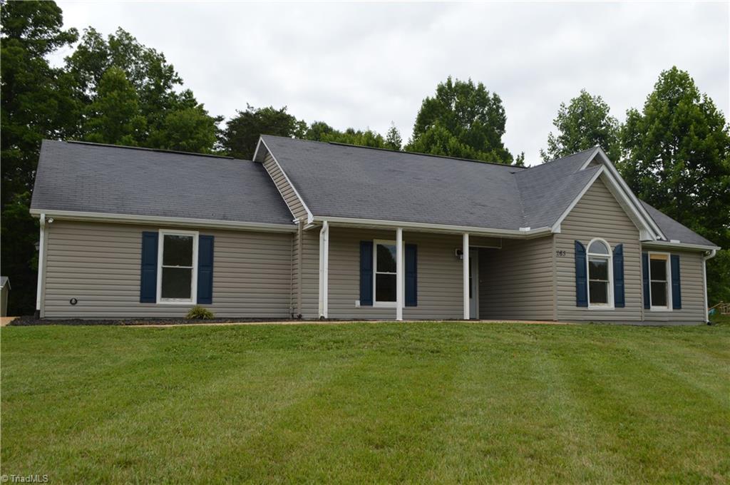 263 Southwycke Ln, Pilot Mountain, NC 27041 MLS 1030995 Coldwell Banker