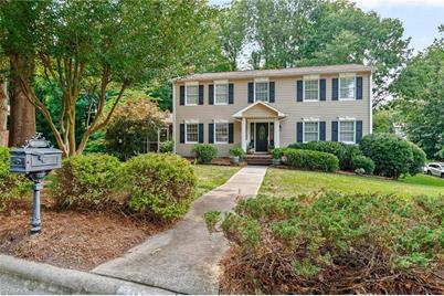 1005 Shenandoah Drive - Photo 1