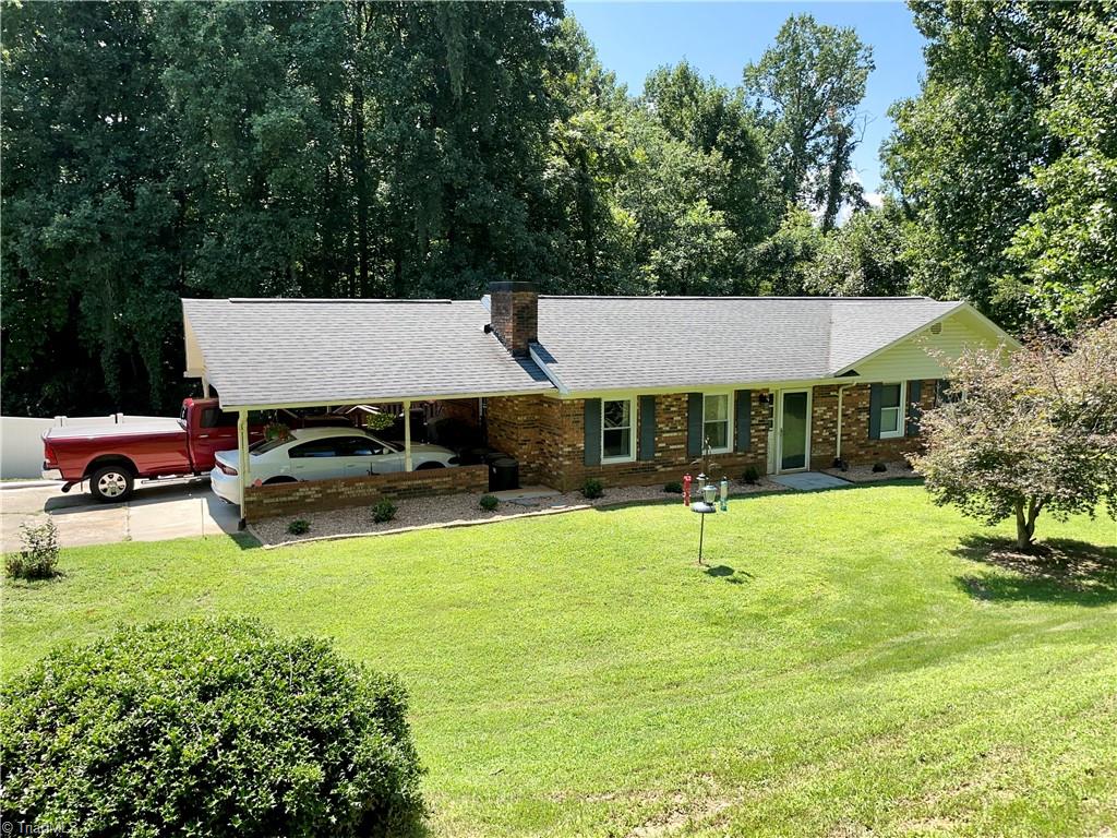 1505 Beech Cir, Wilkesboro, NC 28697 - MLS 1039577 - Coldwell Banker