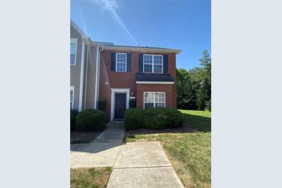 812 Brittany Way - Photo 1