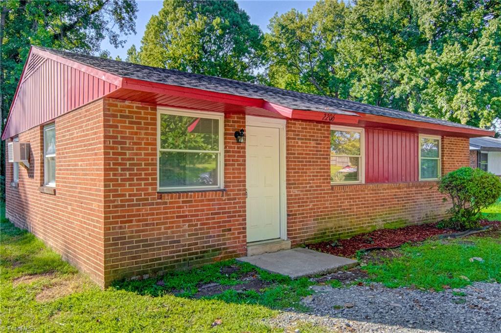 2206 Willow Rd, Greensboro, NC 27406 MLS 1041558 Coldwell Banker