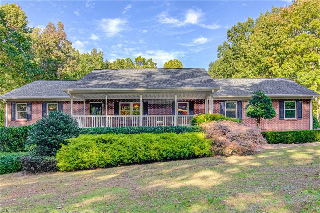 7735 Doggett Rd, Browns Summit, NC 27214 - MLS 1047201 - Coldwell Banker