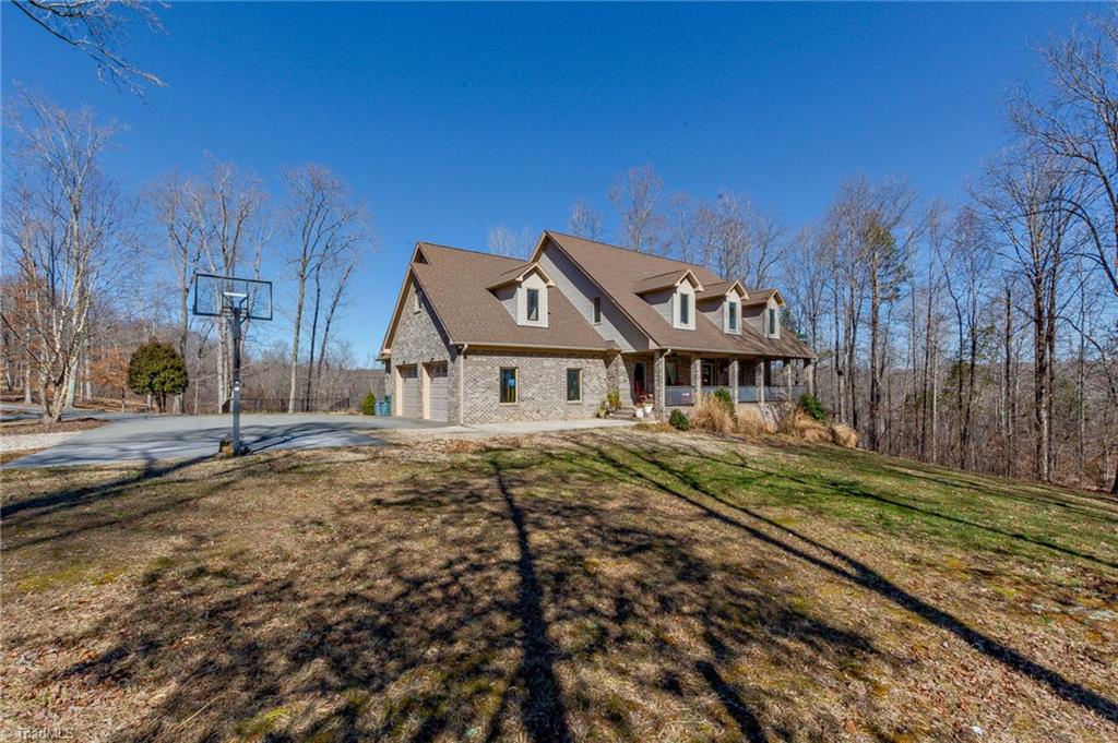 441 Blythe Dr, Thomasville, NC 27360 MLS 1058677 Coldwell Banker