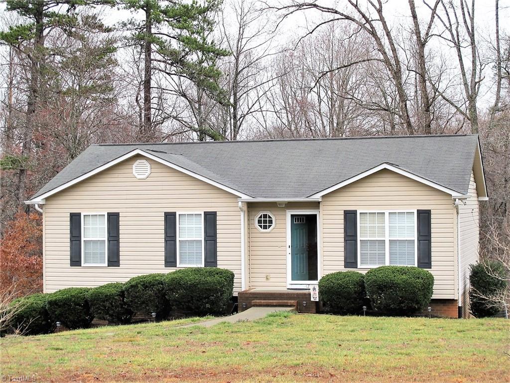 4059 Village Trace Dr, Tobaccoville, NC 27050 MLS 1061841 Coldwell