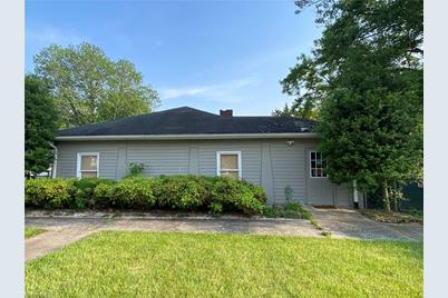 522 E Main Street, Pilot Mountain, NC 27041 - Photo 1