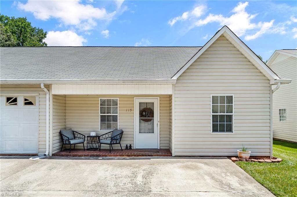 115 Bethania Oaks Cir, Pfafftown, NC 27040 MLS 1071181 Coldwell Banker