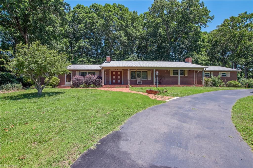 1186 Oakwood Acres Rd, Asheboro, NC 27205 MLS 1071628 Coldwell Banker