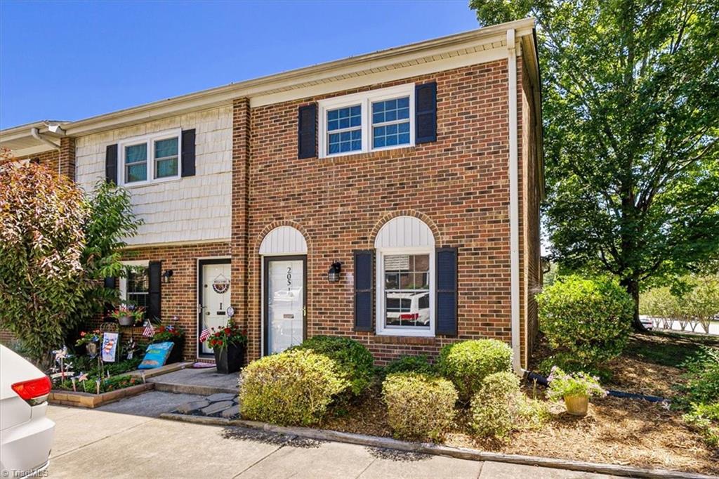 205 Northpoint Ave J, High Point, NC 27262 MLS 1074137 Coldwell Banker
