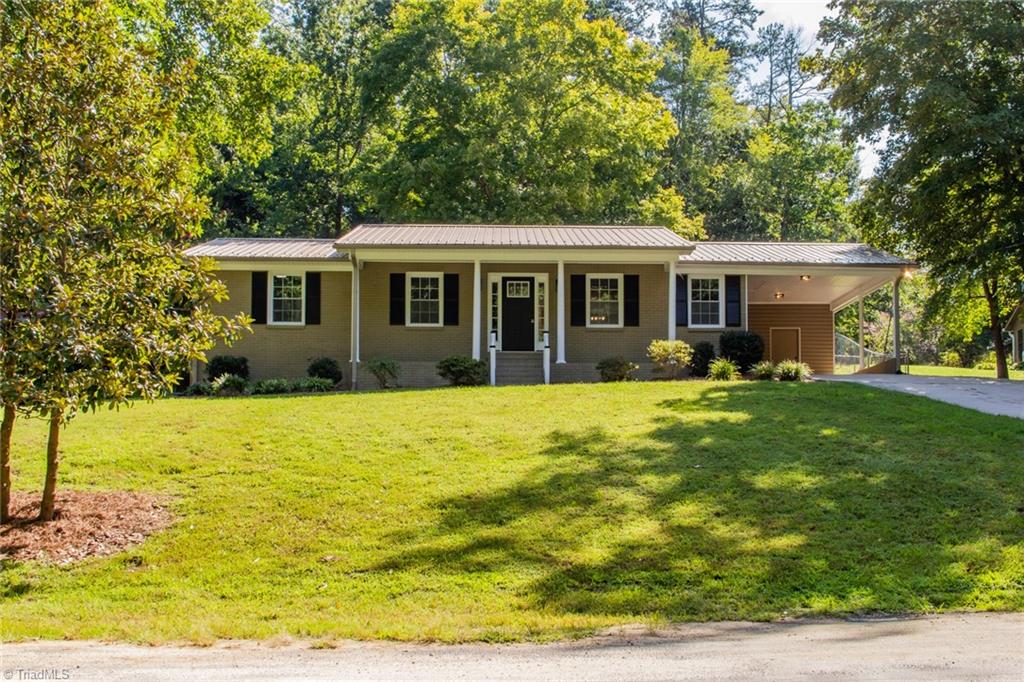 109 Mohawk Ct, High Point, NC 27262 - MLS 1083241 - Coldwell Banker