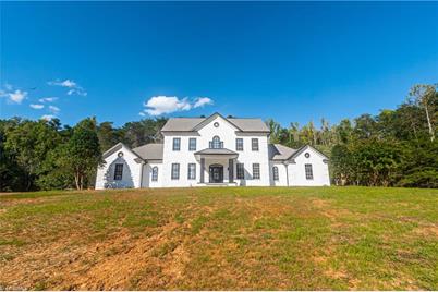 230 Jaguar Way, Pilot Mountain, NC 27041 - Photo 1