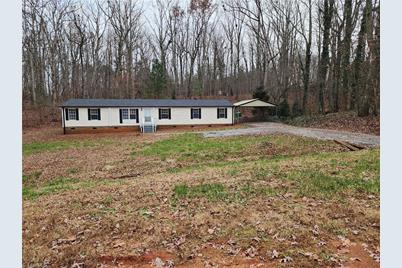 1752 Kestrel Valley Lane, Catawba, NC 28609 - Photo 1