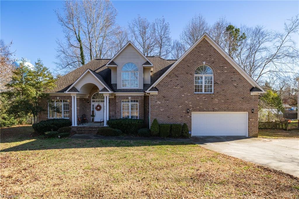 316 Guilford Rd, Jamestown, NC 27282 MLS 1093576 Coldwell Banker