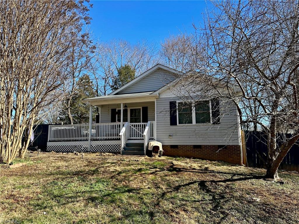 611 Meadowbrook Dr, Yadkinville, NC 27055 MLS 1095042 Coldwell Banker