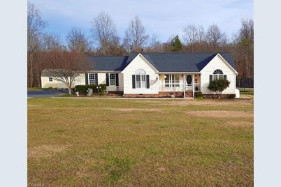 134 Collin Dr, Roxboro, NC 27574 - MLS 1095170 - Coldwell Banker