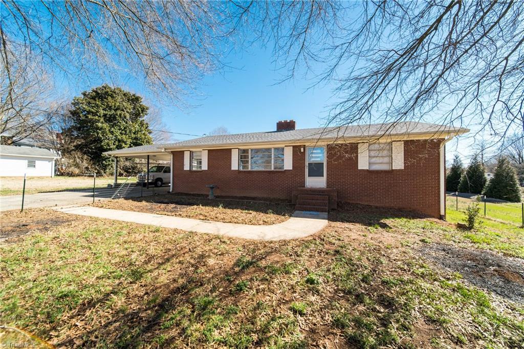 1009 Vestal St, Yadkinville, NC 27055 MLS 1097120 Coldwell Banker