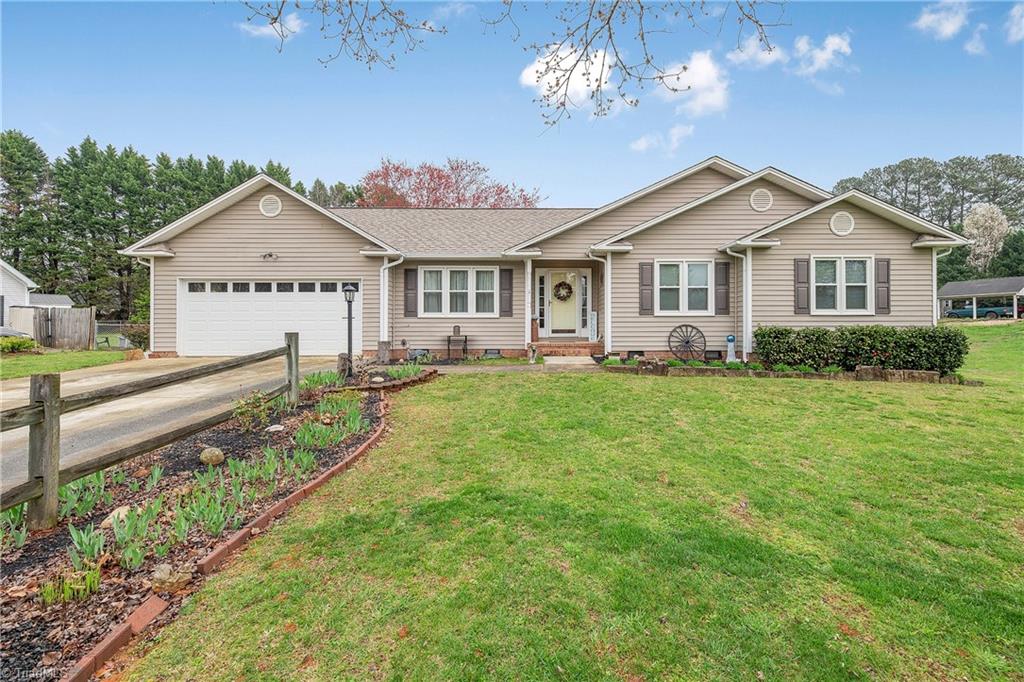 316 E Lake Dr, Mocksville, NC 27028 MLS 1099120 Coldwell Banker