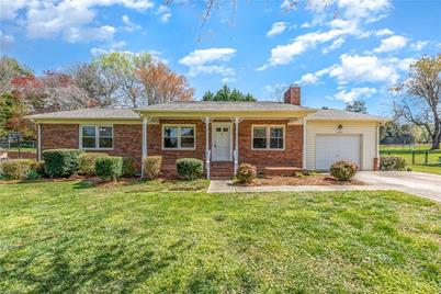 1785 Sedgewood Drive, Kernersville, NC 27284 - Photo 1