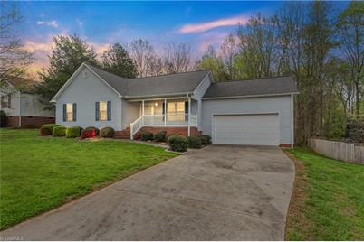 329 Colleen Drive, Thomasville, NC 27360 - Photo 1