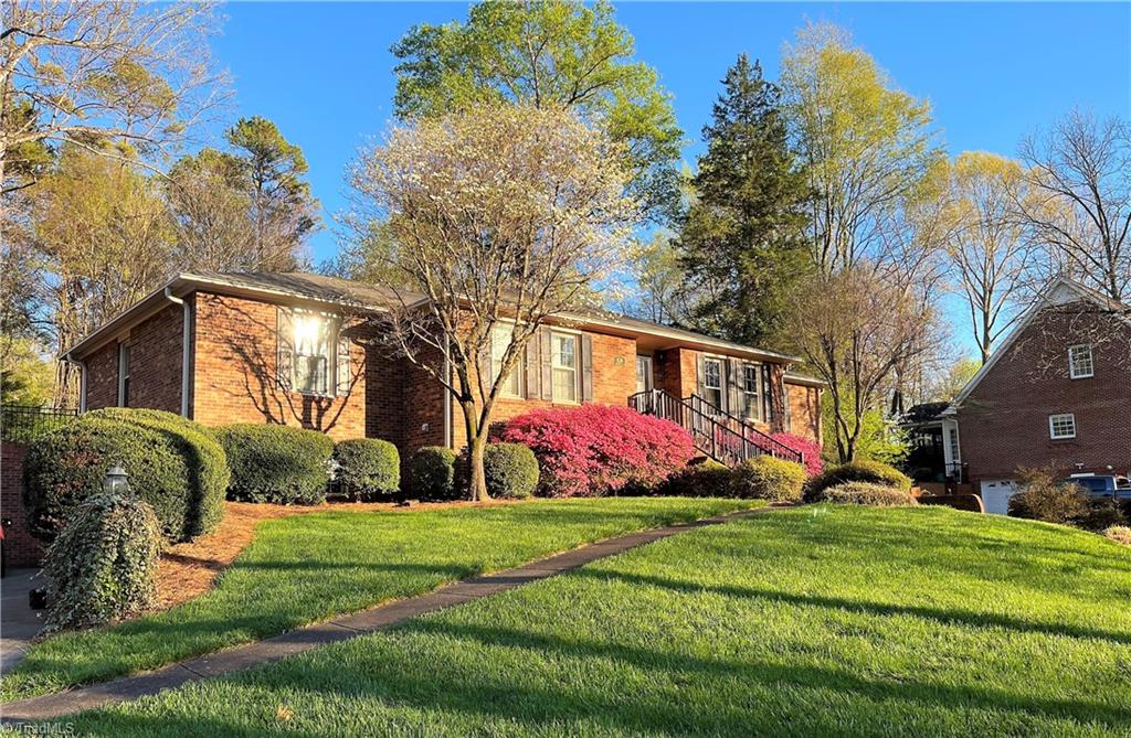 636 Barrocliff Rd, Clemmons, NC 27012 MLS 1103089 Coldwell Banker