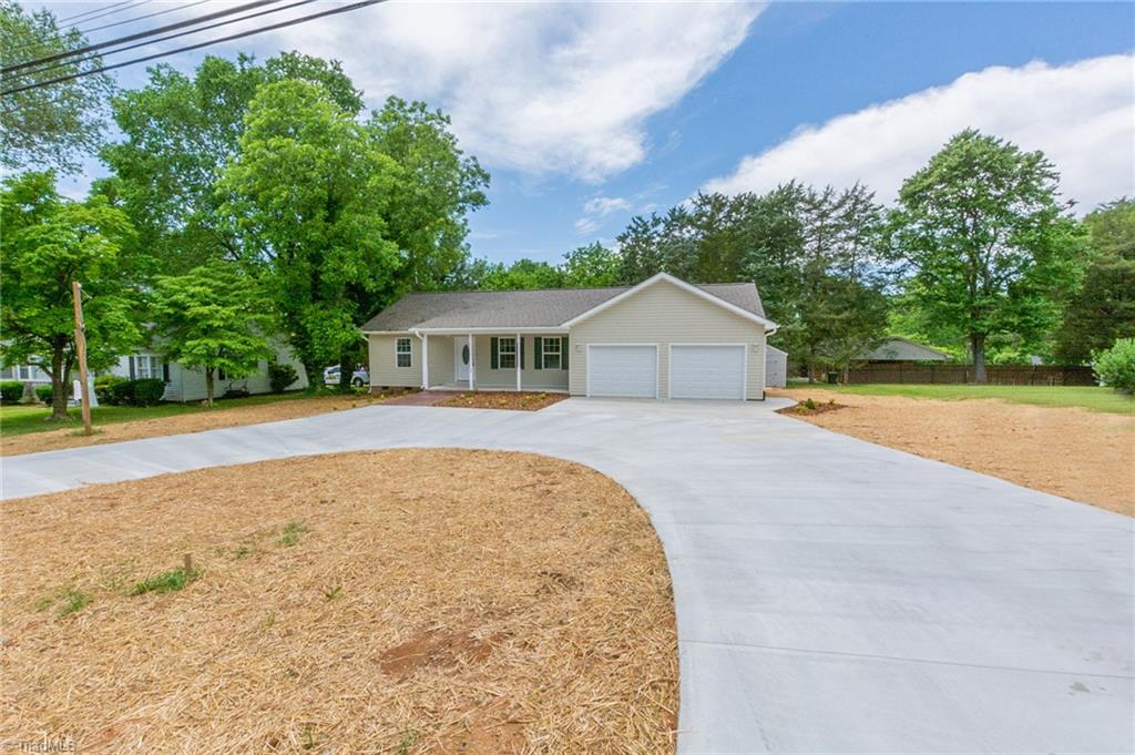 702 Liberty Dr, Thomasville, NC 27360 MLS 1104540 Coldwell Banker