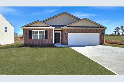 122 Stone River Way, Mayodan, NC 27027 - Photo 1