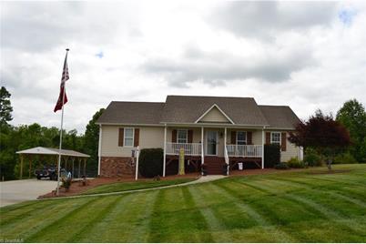 493 Dogwood Acres Lane, Madison, NC 27025 - Photo 1