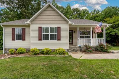 854 Charter Oaks Drive, Randleman, NC 27317 - Photo 1