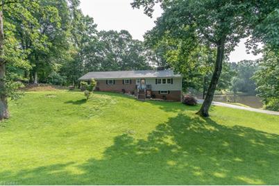 3421 Stimpson Drive, Pfafftown, NC 27040 - Photo 1