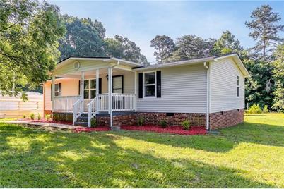 300 Franklin Drive, Wallburg, NC 27107 - Photo 1