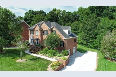 210 Oakmont Drive, Kernersville, NC 27284 - Photo 1