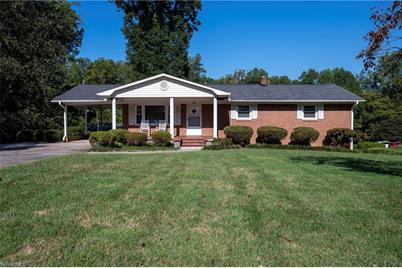 700 Inland Drive, Kernersville, NC 27284 - Photo 1