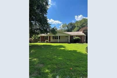 1472 Brookwood Drive, Winston Salem, NC 27106 - Photo 1