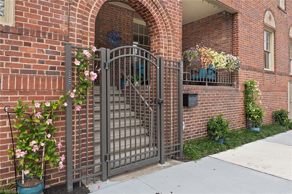 203 Summit Ave, Greensboro, NC 27401 MLS 1120015 Coldwell Banker