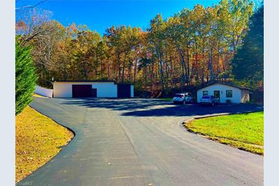 1910 E Pine Street, Mount Airy, NC 27030 - Photo 1