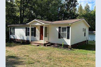 230 Crescent Heights Drive, Salisbury, NC 28146 - Photo 1