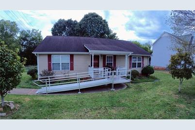 419 E Lake Drive, Mocksville, NC 27028 - Photo 1