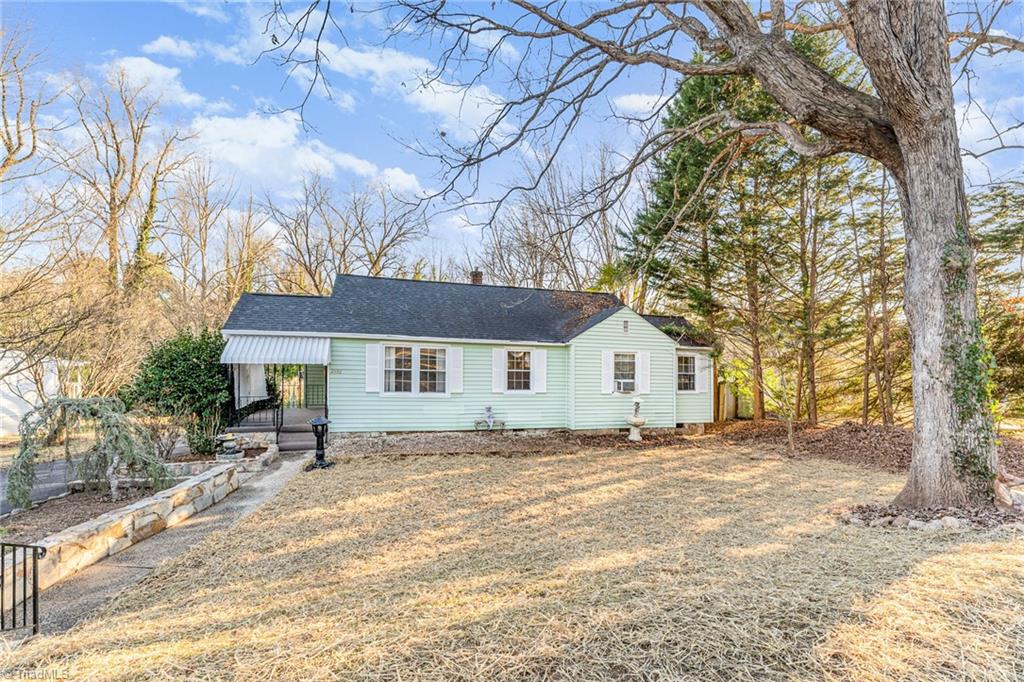 2450 Cherokee Ln, Winston Salem, NC 27409 MLS 1133426 Coldwell Banker