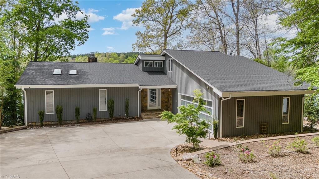 304 Lake Point Ln, Belews Creek, NC 27009 MLS 1141501 Coldwell Banker