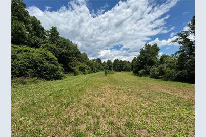 000 Hamlet Place, Ronda, NC 28670 - Photo 1