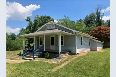 268 Blue Ridge Avenue, Elkin, NC 28621 - Photo 1