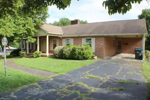 234 Hylton St, Mount Airy, NC 27030 - Photo 1