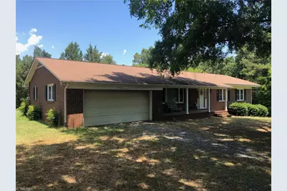 1270 W Stanback Road, Mount Gilead, NC 28338 - Photo 1