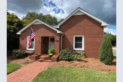 1125 Mitchell Street, Mount Airy, NC 27030 - Photo 1