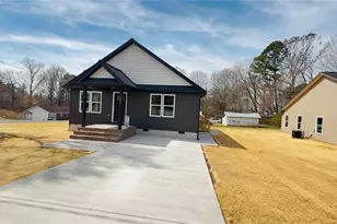 503 Westend Blvd, Madison, NC 27025 - Photo 1