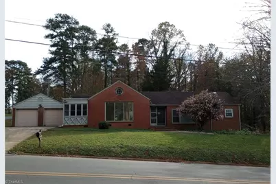 178 E Salisbury Street, Denton, NC 27239 - Photo 1