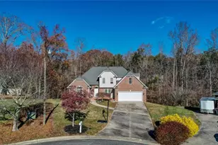 206 Pine Hill Ct, Reidsville, NC 27320 - Photo 1